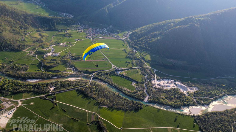 fs15.26-slowenien-paragliding-104