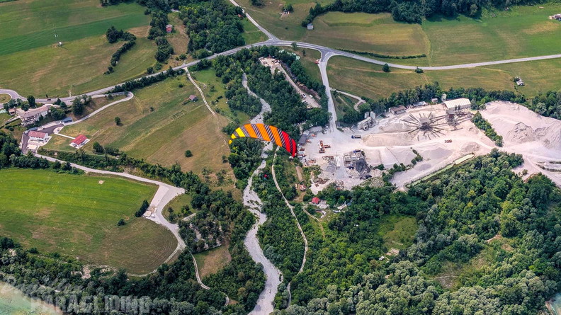fs30.26-slowenien-paragliding-108