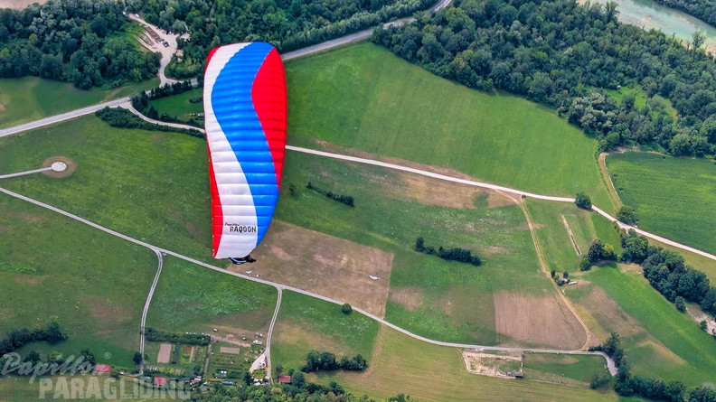 fs30.26-slowenien-paragliding-122