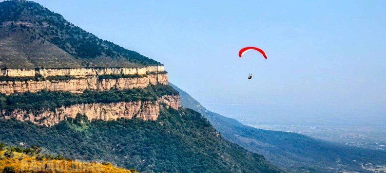 fcn39.26-china-paragliding-129