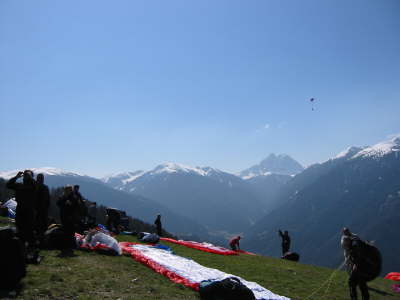 2003 Luesen Ostern 03 Paragliding 032