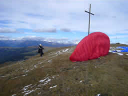 2007 DH20.07 Luesen Gleitschirm 023