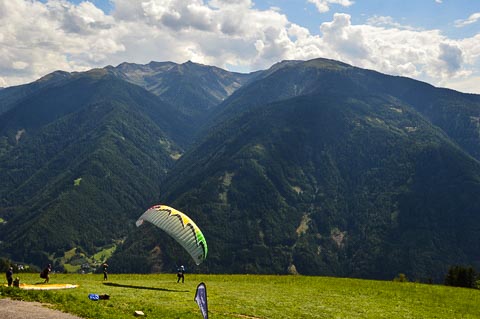 DH33.16-Luesen_Paragliding-1052.jpg