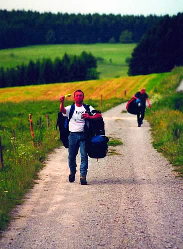 2003_K17.03_Paragliding_Wasserkuppe_021.jpg