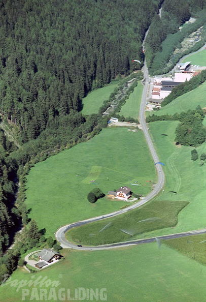 2003 Luesen Sim Paragliding 021
