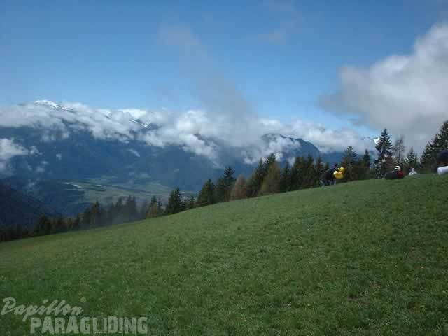 2003 SF2.03 Paragliding 015