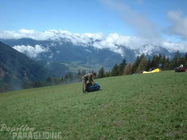 2003 SF2.03 Paragliding 017