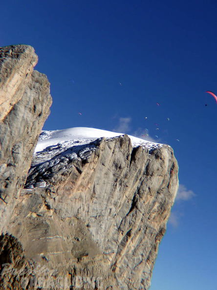 2004 Marmolada Paragliding 014