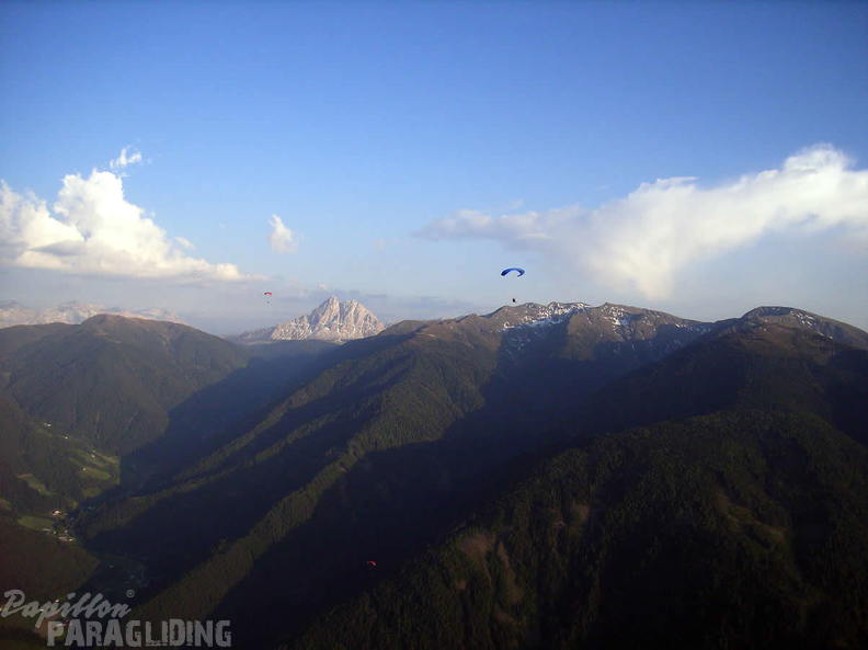 2005 D5.05 Paragliding 042