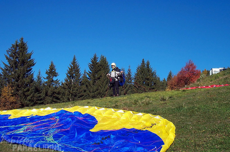 2005 D7.05 Paragliding 005