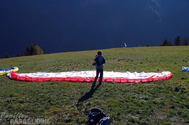 2005 D7.05 Paragliding 015