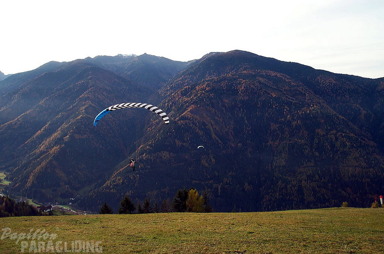 2005 D7.05 Paragliding 044