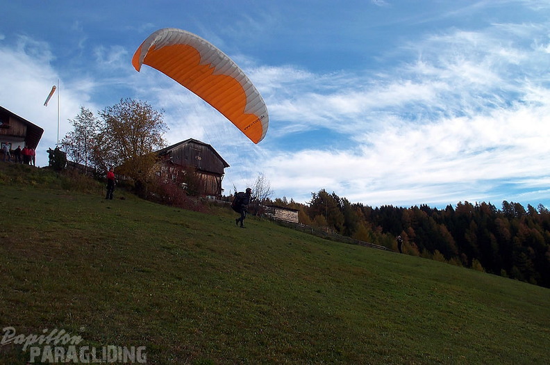 2005 D7.05 Paragliding 045