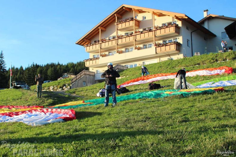 2012 DH29.12 Luesen Gleitschirm 073