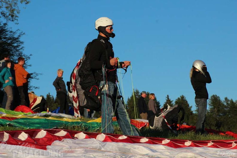 2012 DH29.12 Luesen Gleitschirm 079