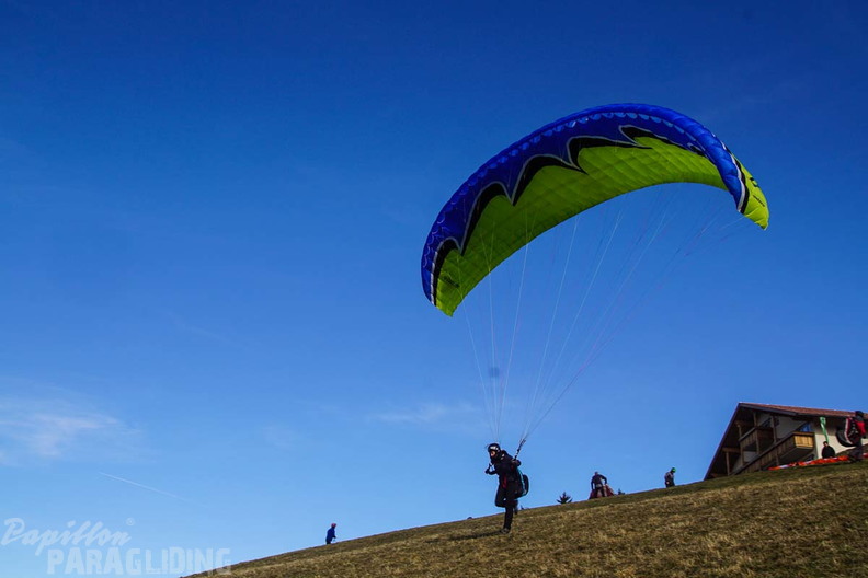 DH11.17 Luesen-Paragliding-252