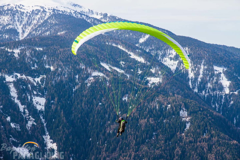 DH14.18 Luesen-Paragliding 2 -757