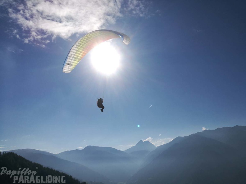 DH41.18 Luesen-Paragliding-357