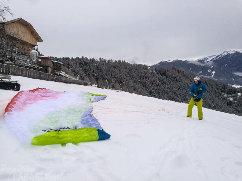 DH7.18 Paragliding-101