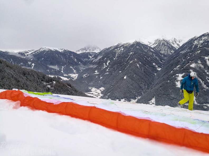 DH7.18 Paragliding-105