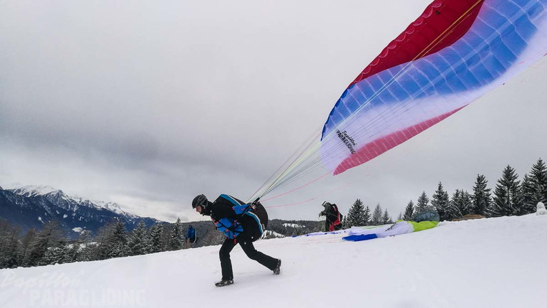 DH7.18 Paragliding-109