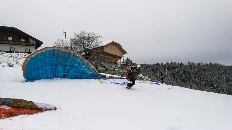 DH7.18 Paragliding-115