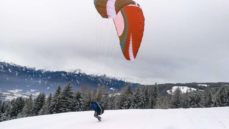DH7.18 Paragliding-122