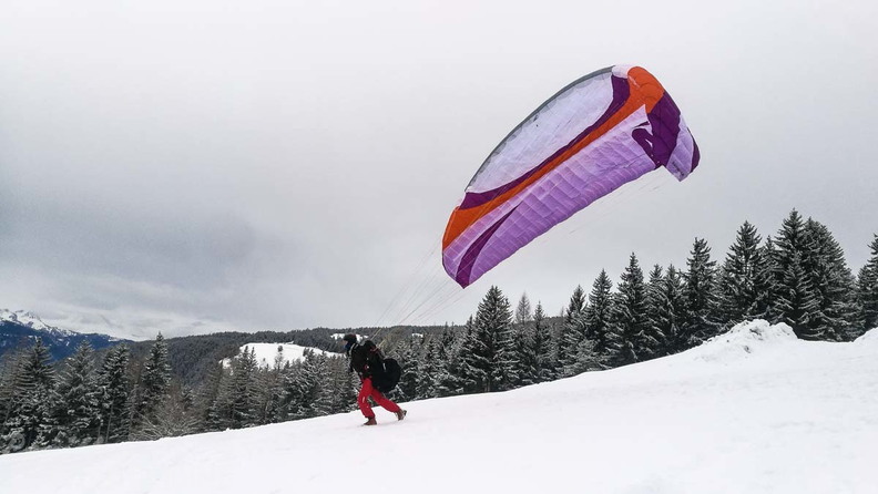 DH7.18 Paragliding-126