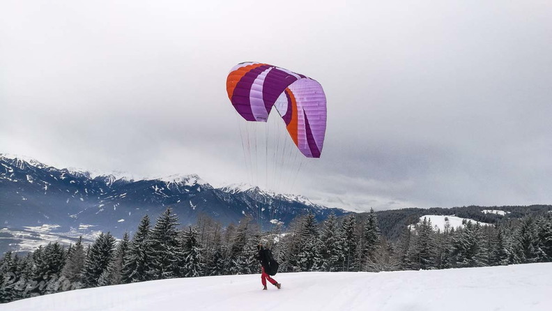 DH7.18 Paragliding-127