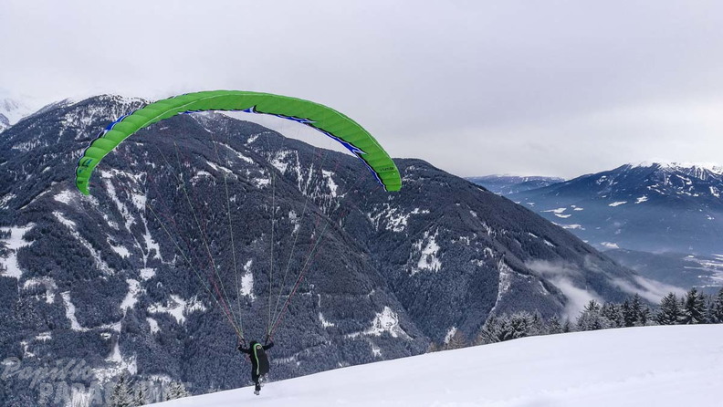 DH7.18 Paragliding-140
