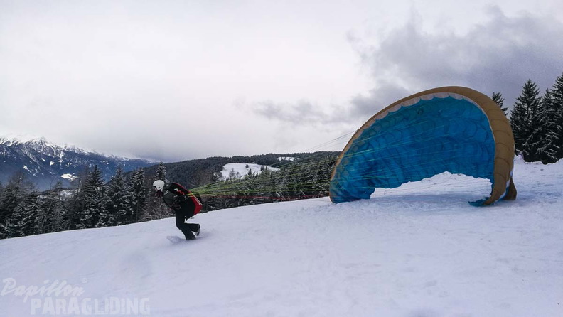 DH7.18 Paragliding-143