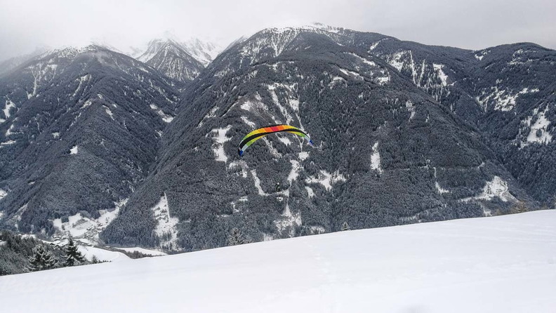 DH7.18 Paragliding-150