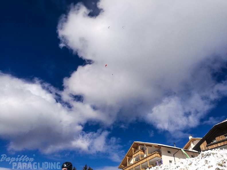 DH7.18 Paragliding-232