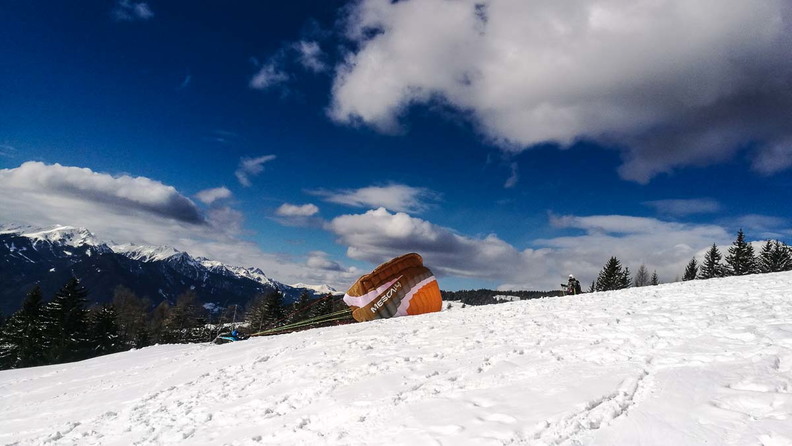 DH7.18 Paragliding-234