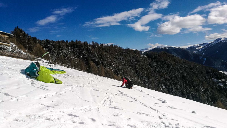 DH7.18 Paragliding-236