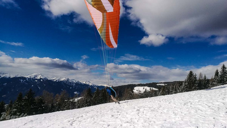 DH7.18 Paragliding-244