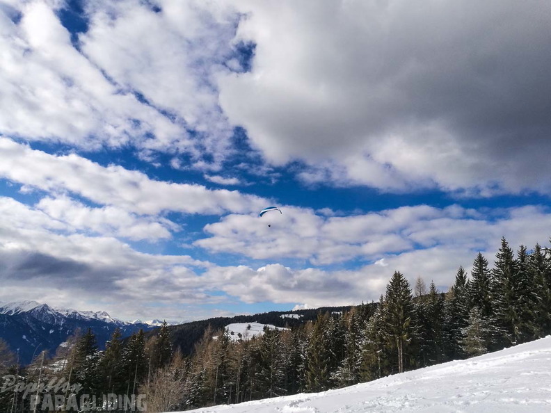 DH7.18 Paragliding-252