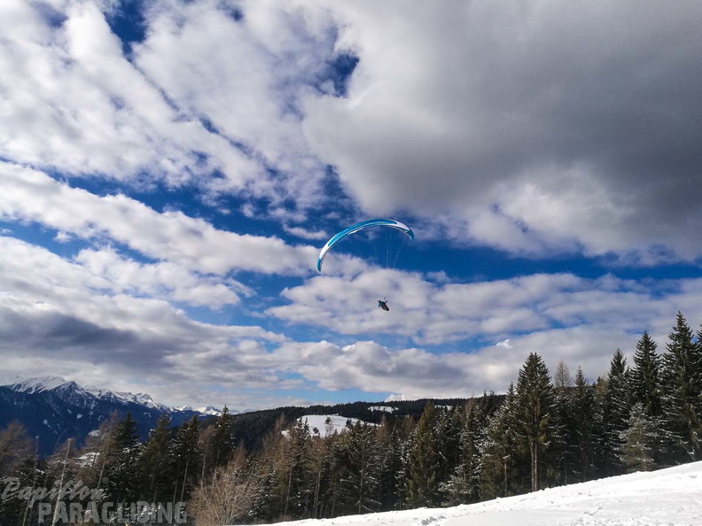 DH7.18 Paragliding-257