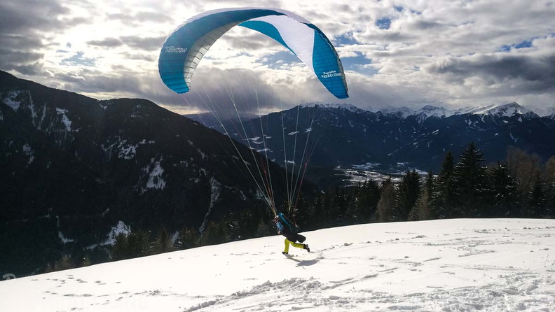 DH7.18 Paragliding-272