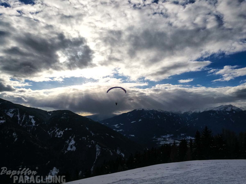 DH7.18 Paragliding-297