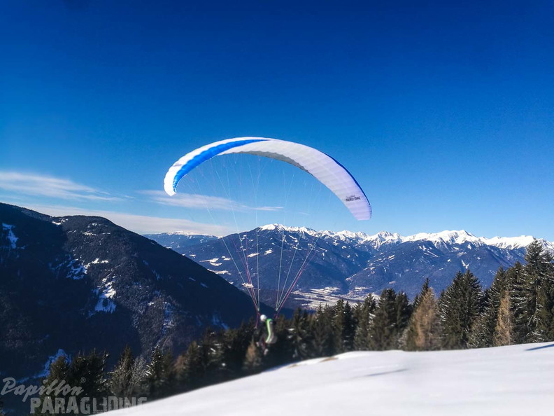 DH7.18 Paragliding-309