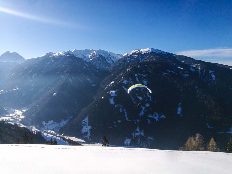 DH7.18 Paragliding-310