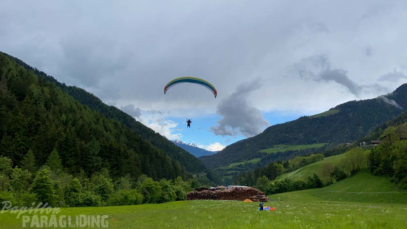 DH21.21-Luesen-Paragliding-152