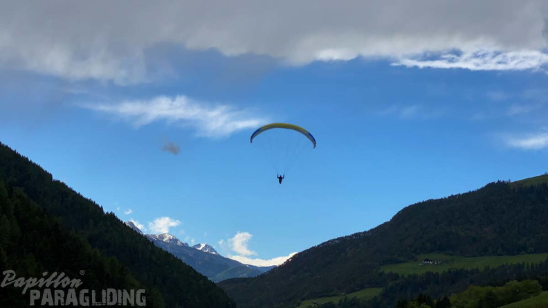 DH21.21-Luesen-Paragliding-159