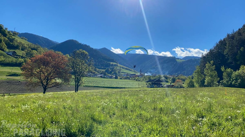 DH21.21-Luesen-Paragliding-252