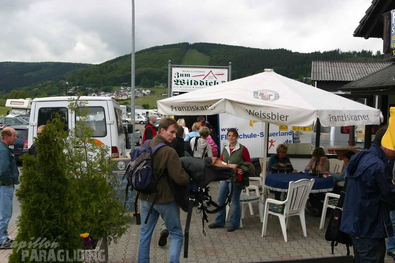 2007 ES8.07 Gleitschirm Sauerland 025