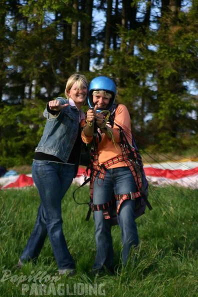 2007 ES8.07 Gleitschirm Sauerland 048