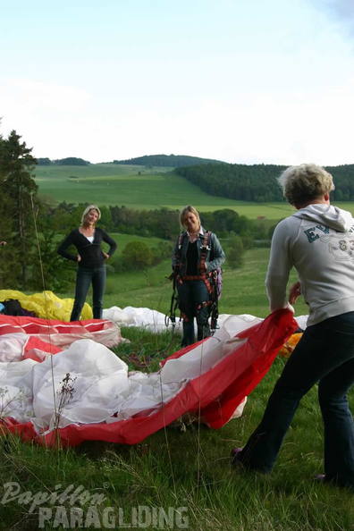 2007 ES8.07 Gleitschirm Sauerland 078