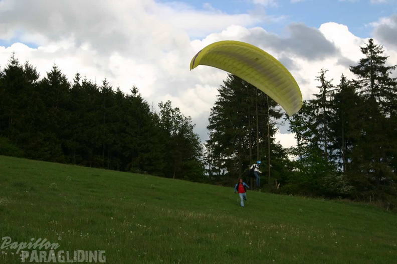 2007 ES8.07 Gleitschirm Sauerland 091