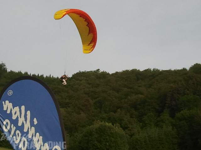 2012 ES-EW12.26 Gleitschirmfliegen 045